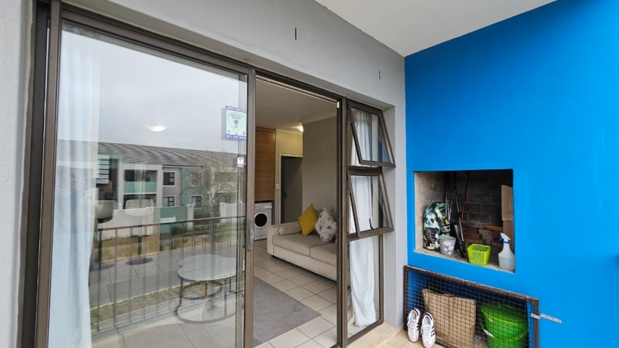 To Let 2 Bedroom Property for Rent in Burgundy Estate Western Cape